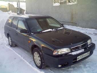 1997 Nissan Avenir