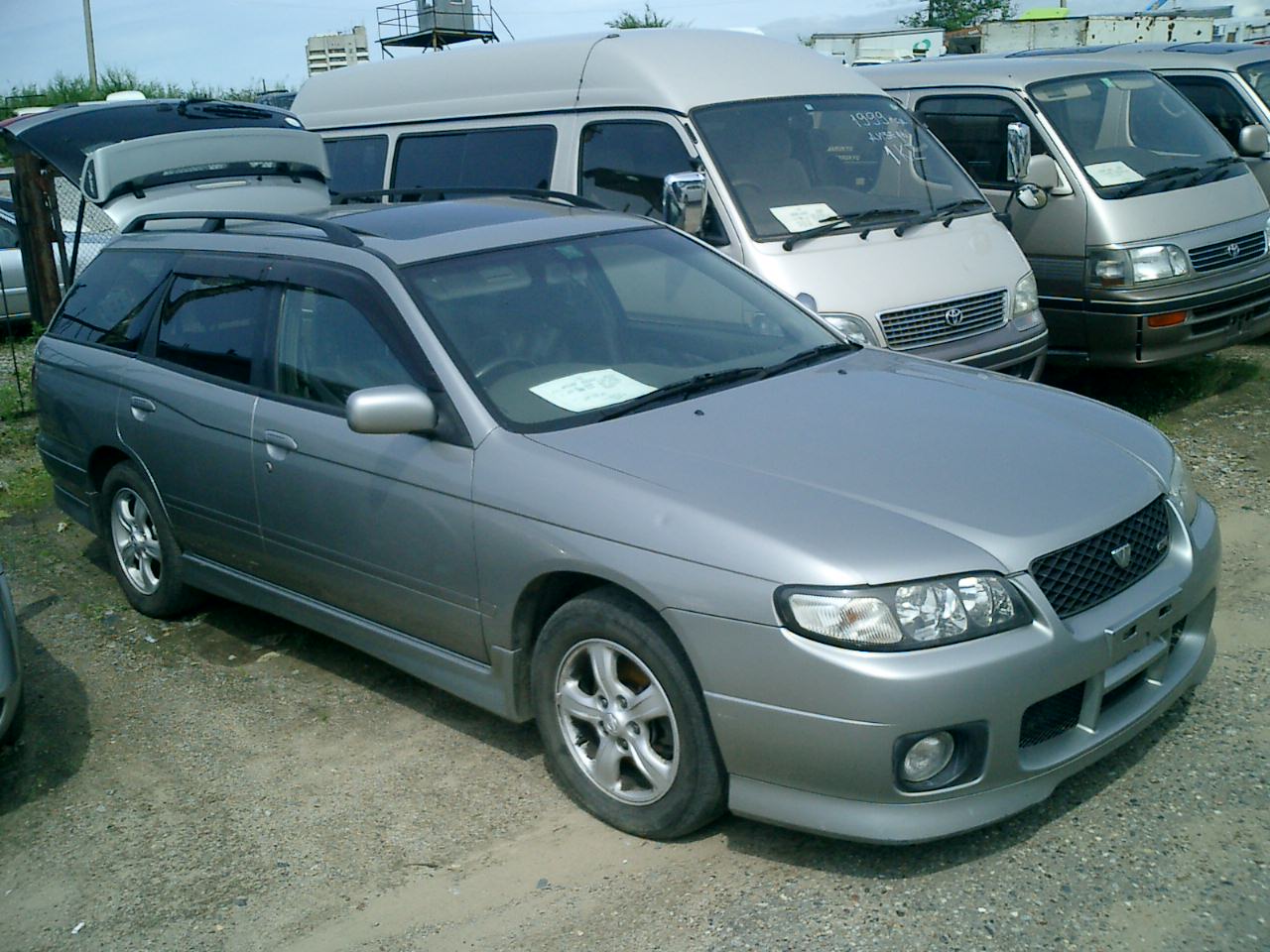 Ниссан Авенир салют х 1999