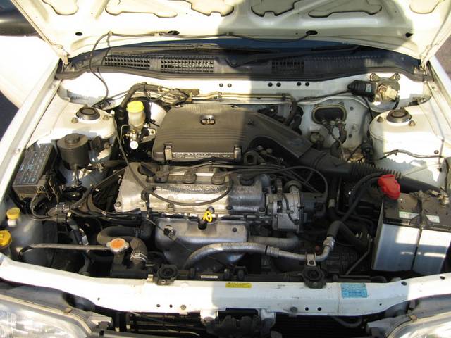 1998 Nissan Avenir