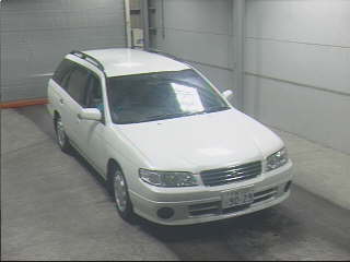 1998 Nissan Avenir Pictures