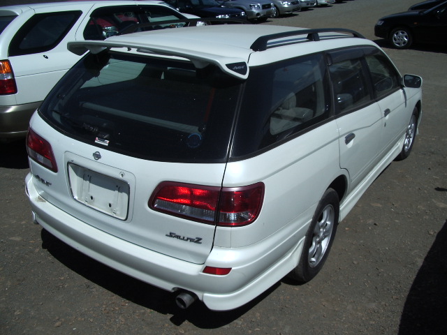 1998 Nissan Avenir Pictures