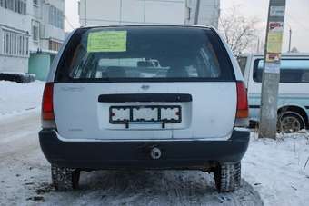 1998 Nissan Avenir Pictures