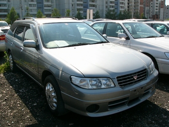 1999 Nissan Avenir