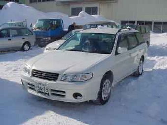 1999 Nissan Avenir