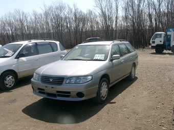 1999 Nissan Avenir