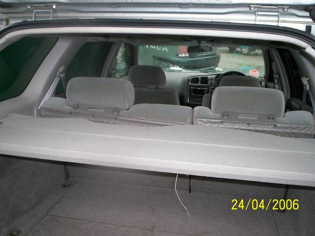 1999 Nissan Avenir