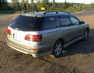1999 Nissan Avenir Pictures