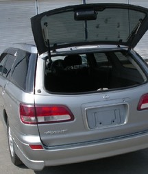 1999 Nissan Avenir Pictures