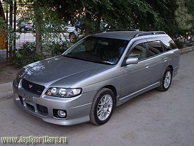 1999 Nissan Avenir Pictures