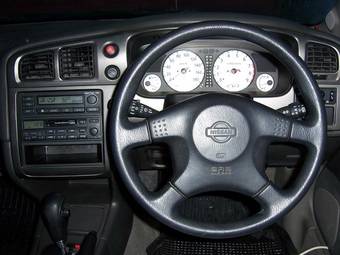 1999 Nissan Avenir Pictures