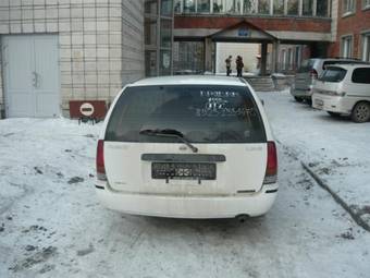 1999 Nissan Avenir Photos