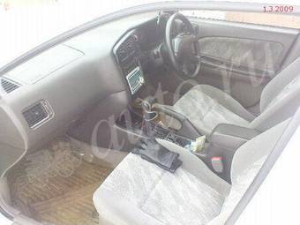 1999 Nissan Avenir Photos