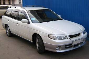 1999 Nissan Avenir Photos