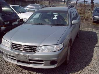 2000 Nissan Avenir