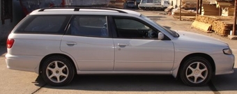 2000 Nissan Avenir