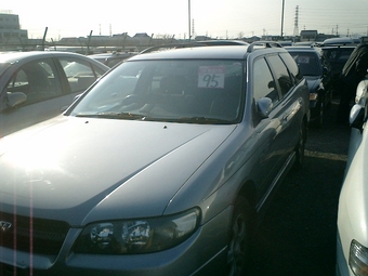 2000 Nissan Avenir