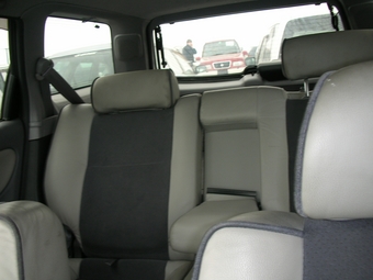 Nissan Avenir