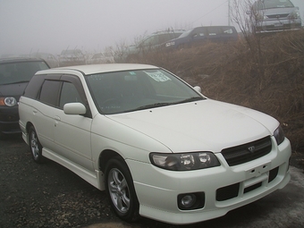 2000 Nissan Avenir