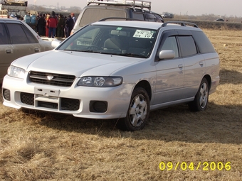 2000 Nissan Avenir