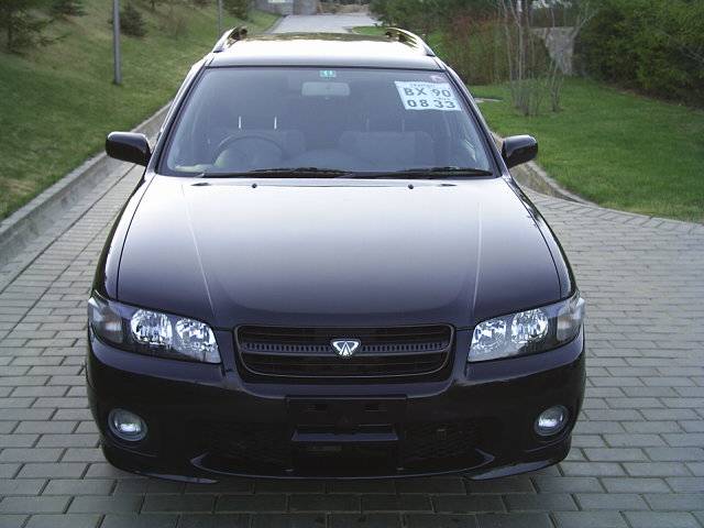 2000 Nissan Avenir