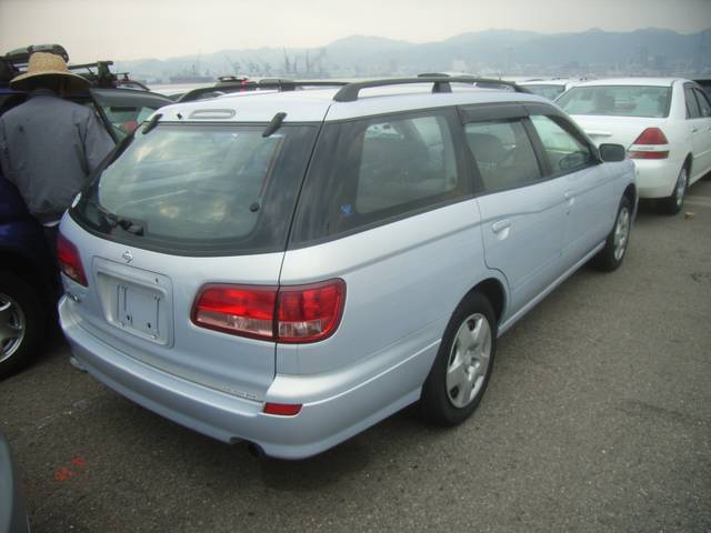 2000 Nissan Avenir