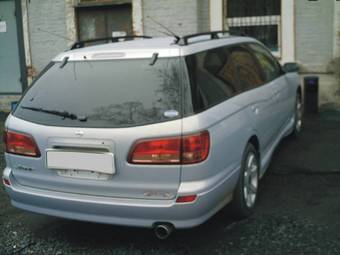 2000 Nissan Avenir