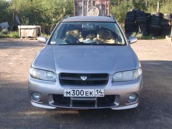 2000 Nissan Avenir
