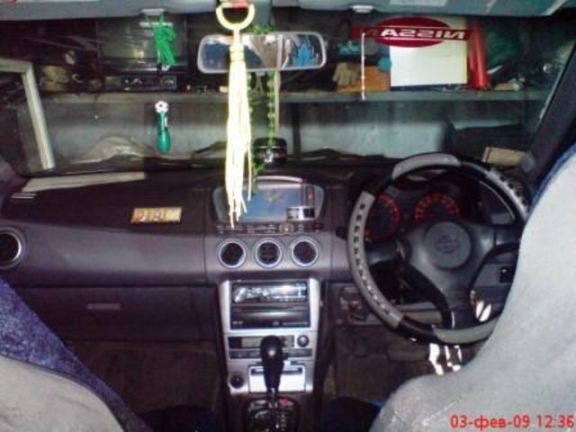 2000 Nissan Avenir