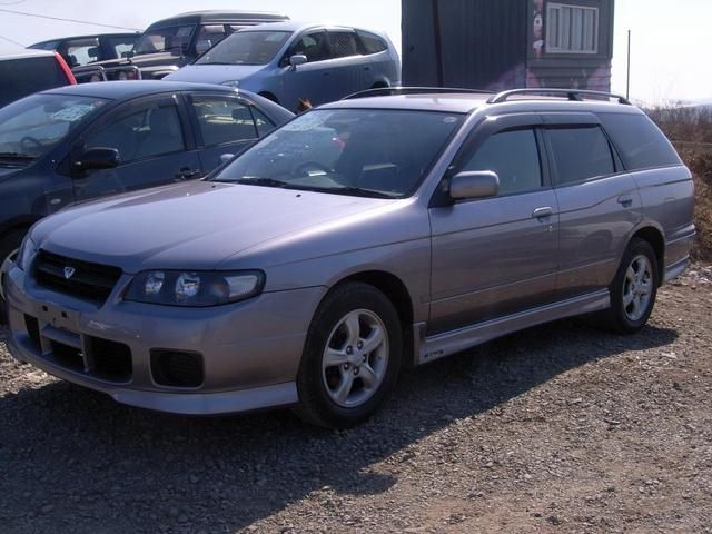 2000 Nissan Avenir