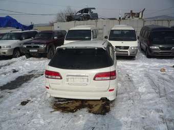 Nissan Avenir