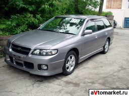 2000 Nissan Avenir Photos