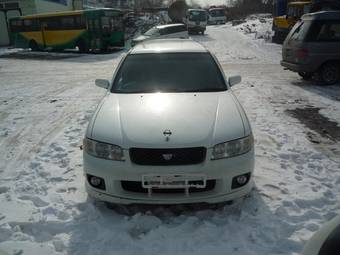 2000 Nissan Avenir Pictures