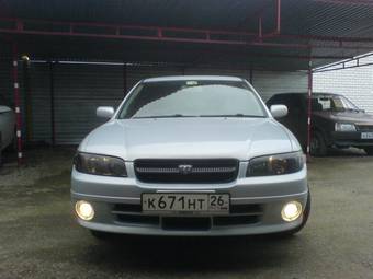2000 Nissan Avenir Photos