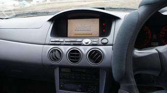 2000 Nissan Avenir Pictures