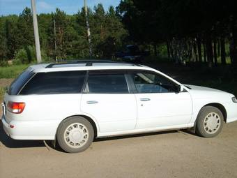 2000 Nissan Avenir Pictures