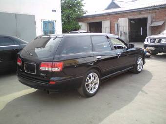 2000 Nissan Avenir Photos