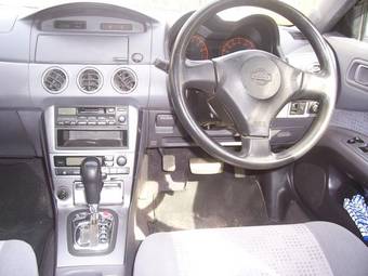 2000 Nissan Avenir Pictures