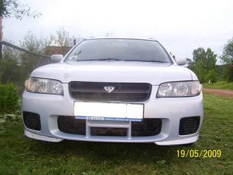 2000 Nissan Avenir Pictures