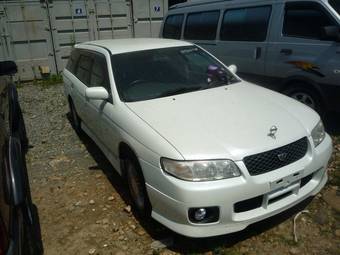 2000 Nissan Avenir Photos