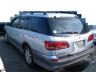 Nissan Avenir