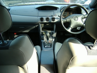 Nissan Avenir