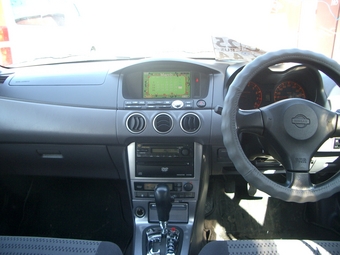 Nissan Avenir