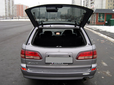 2001 Nissan Avenir Pics
