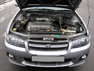 2001 Nissan Avenir Pictures