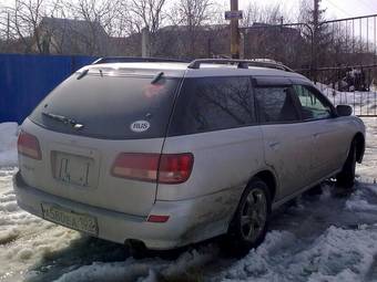 2001 Nissan Avenir Photos