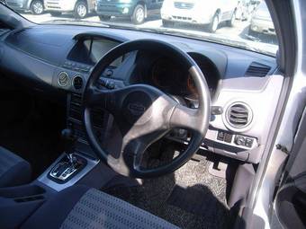 2001 Nissan Avenir Pictures