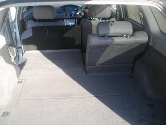 2001 Nissan Avenir Pictures