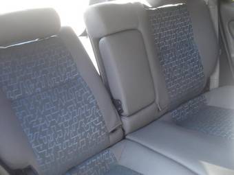 2001 Nissan Avenir Pics
