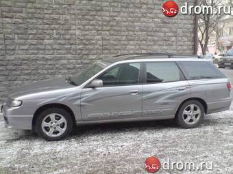 2001 Nissan Avenir Pictures