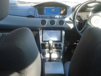 2001 Nissan Avenir Photos